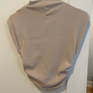 New Michael Stars cement colored crop top. Only worn once.